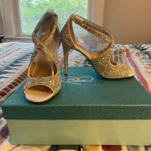 Betsy Johnson Blue SB-Sage heeled wedding shoe